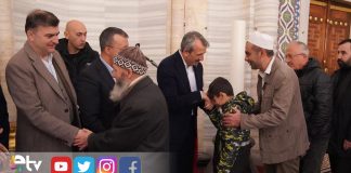 EDİRNE VALİSİ SEZER VATANDAŞLARLA BAYRAMLAŞTI