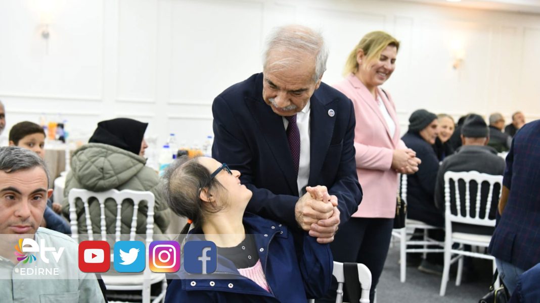 GÖNÜLLER-KEŞAN-BELEDİYESİ’NİN-ENGELSİZ-İFTAR-SOFRASINDA-BULUŞTU