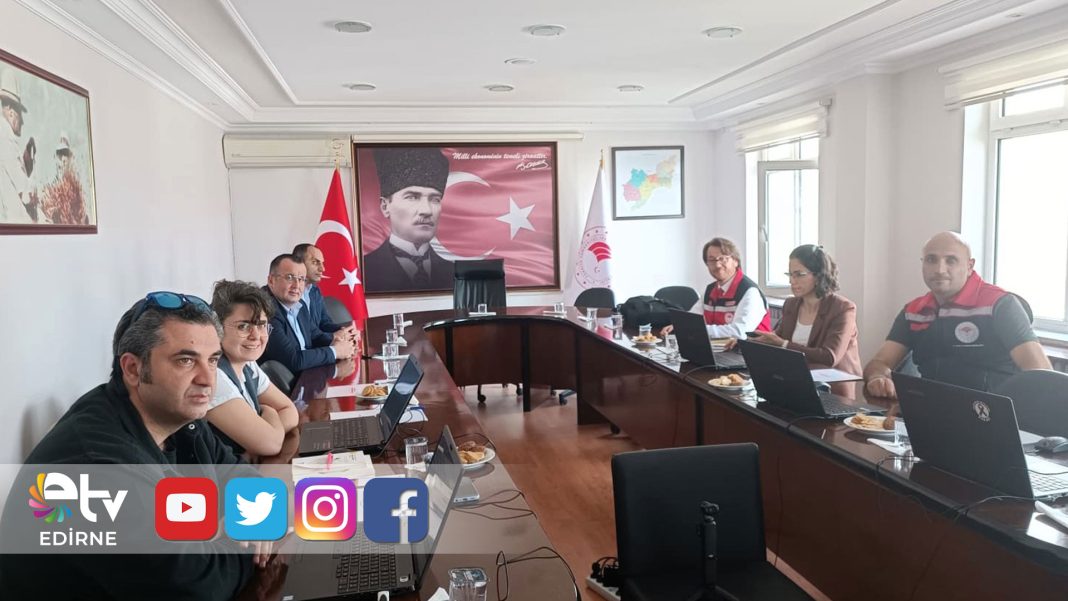 TRAKYA-ÜNİVERSİTESİ’NDEN-KAMU-PERSONELİNE-DİJİTAL-MEDYA-EĞİTİMİ