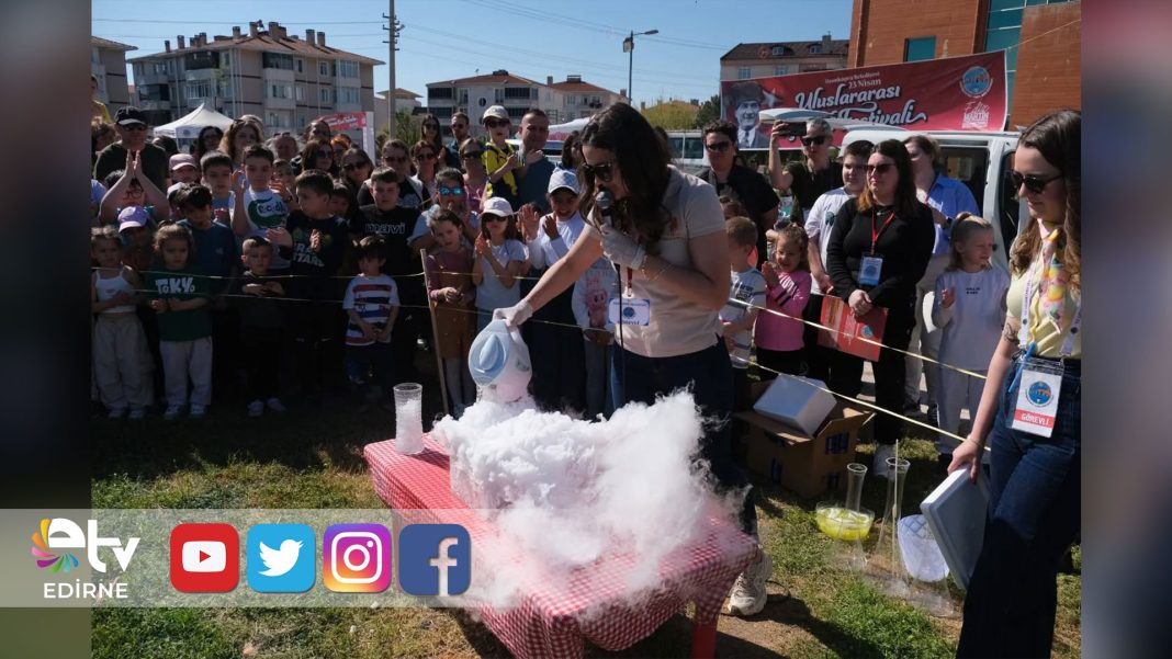 UZUNKÖPRÜ’DE-ÇOCUKLAR-FESTİVALDE-BULUŞTU