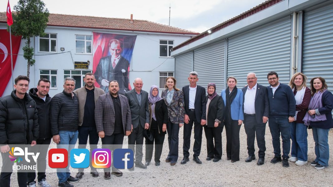AK-PARTİ-İL-BAŞKANI-İBA-YAĞMUR-VE-ŞÜKÜR-DUALARINA-KATILDI
