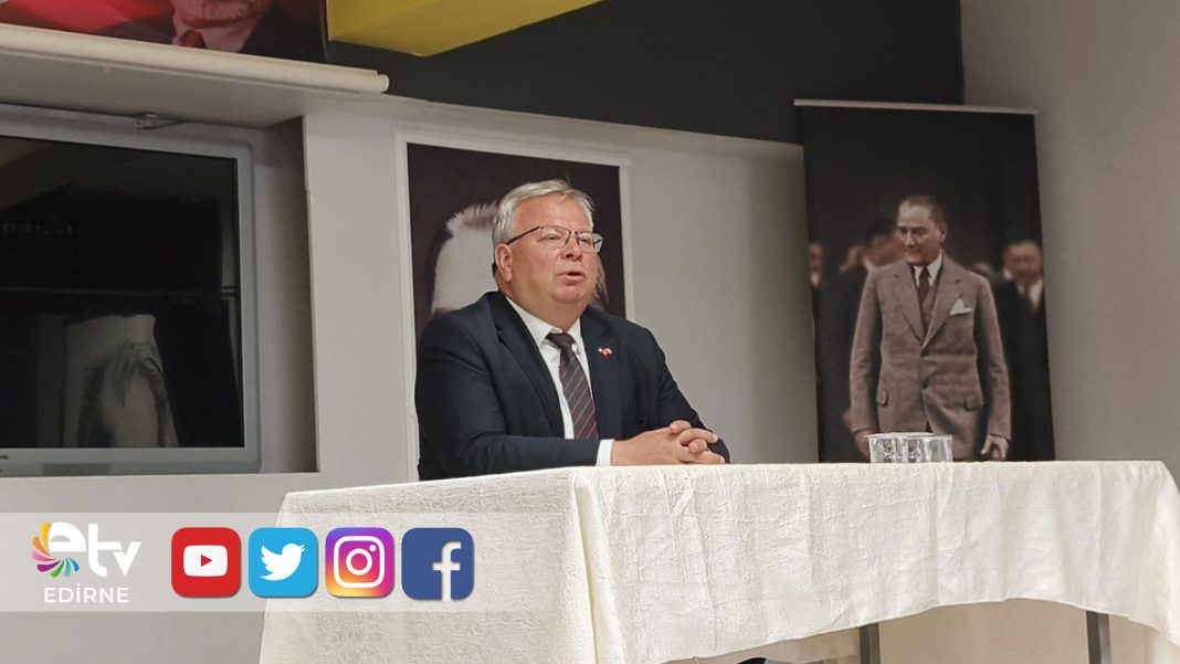 BAŞKAN-ORMANKIRAN-KARİYER-GÜNLERİNDE-ÖĞRENCİLERLE-BULUŞTU