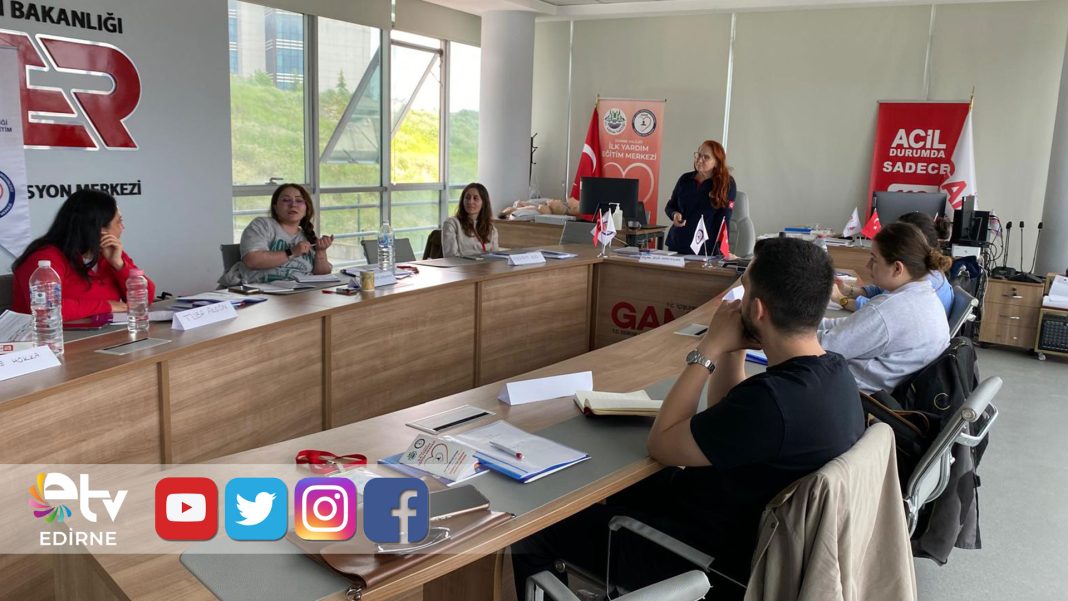 EDİRNE’DE-İLK-YARDIM-EĞİTİCİ-EĞİTİMİ-MERKEZİ-AÇILDI