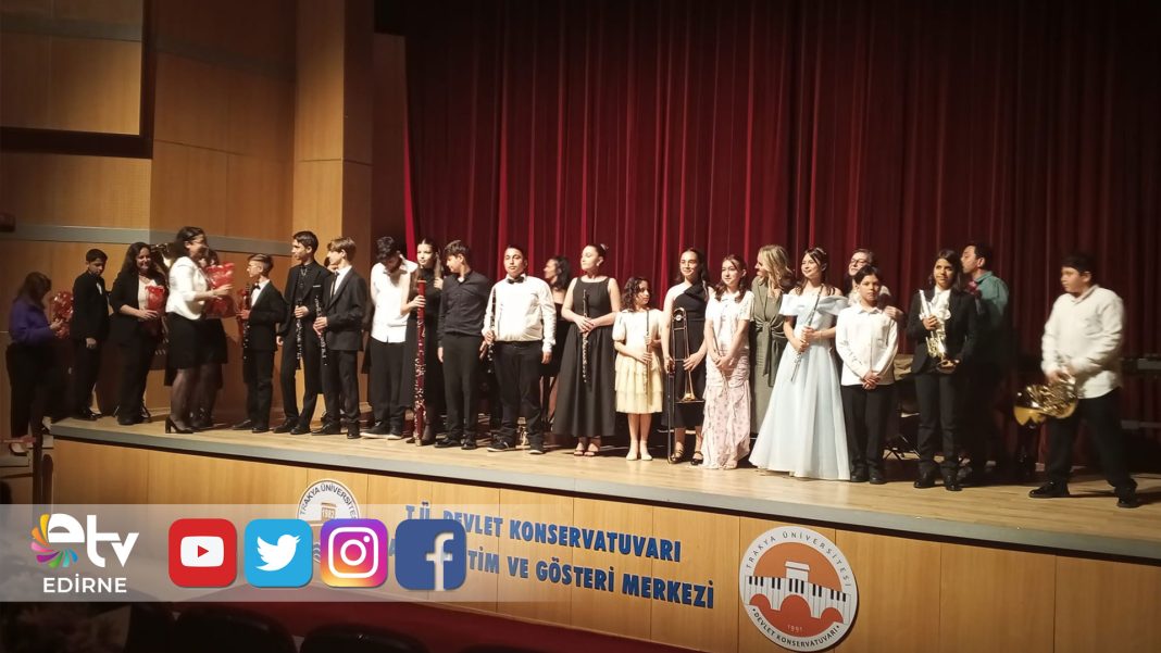 EDİRNE’DE-KONSERVATUVAR-ÖĞRENCİLERİNDEN-BİR-İLK
