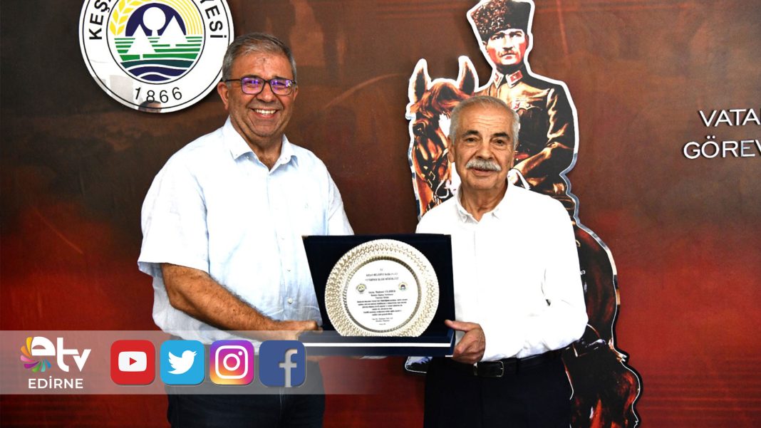 EMEKLİ-MÜDÜRE-VEFA-PLAKETİ