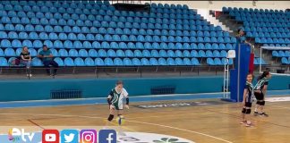 Minik Voleybolcular Sahada Kıyasıya Mücadele Etti